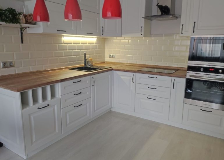 ТОП ошибок при самостоятельной замене столешниц и почему лучше заказать услугу под ключ